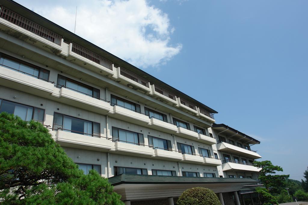 Kounkaku Hotel Nihonmatsu Bagian luar foto