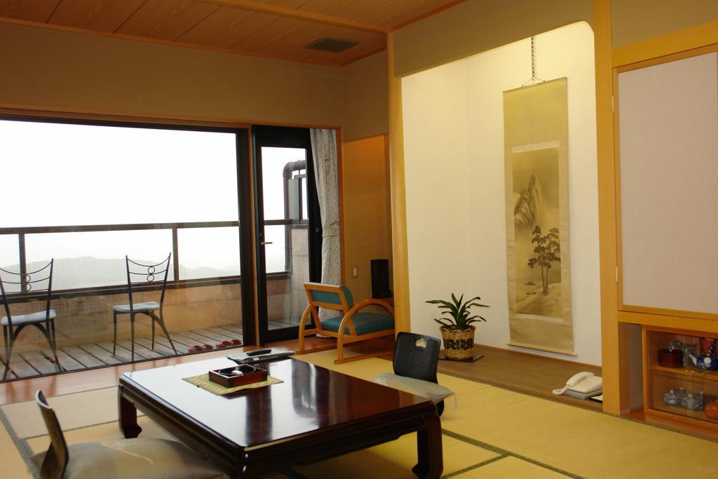 Kounkaku Hotel Nihonmatsu Bagian luar foto