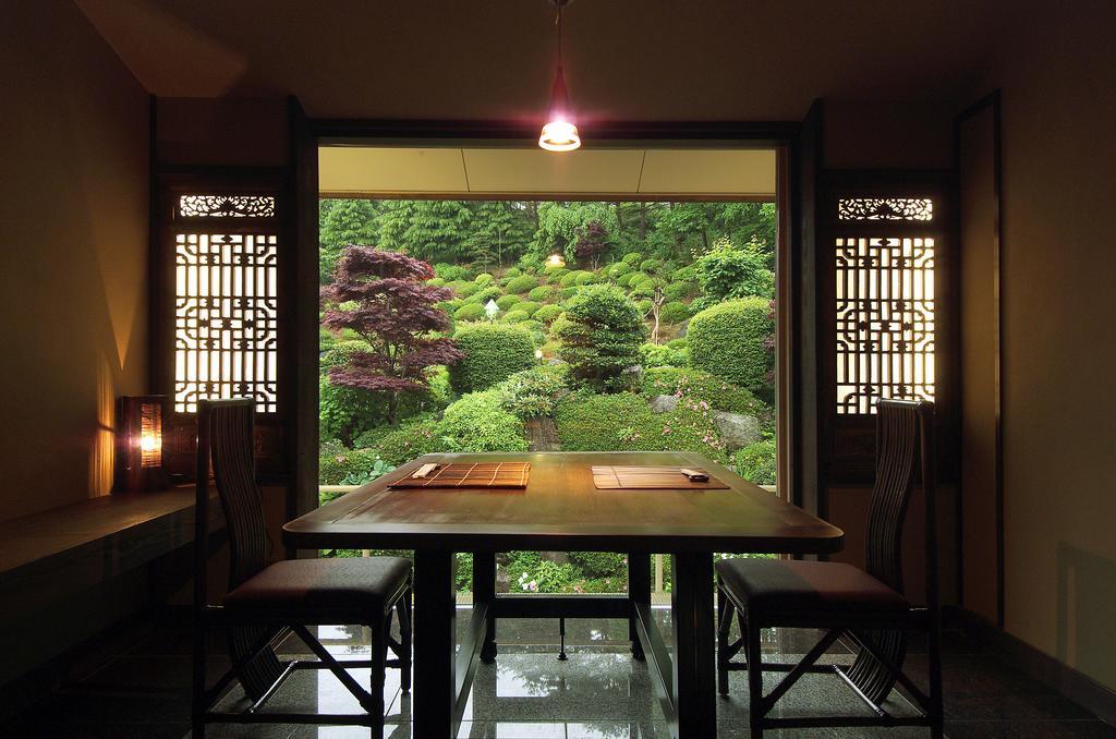 Kounkaku Hotel Nihonmatsu Bagian luar foto